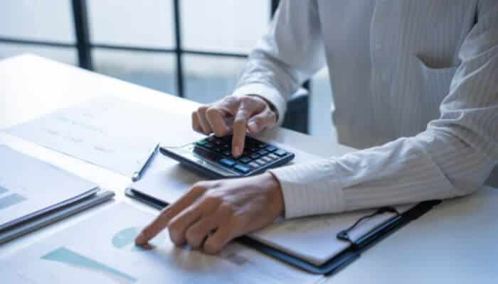 Low-Budget Startup Stack 1 - Startup Stride Growth Navigate Startup Tools for startup accounting, financial management, expense tracking, and business analytics in 2026.